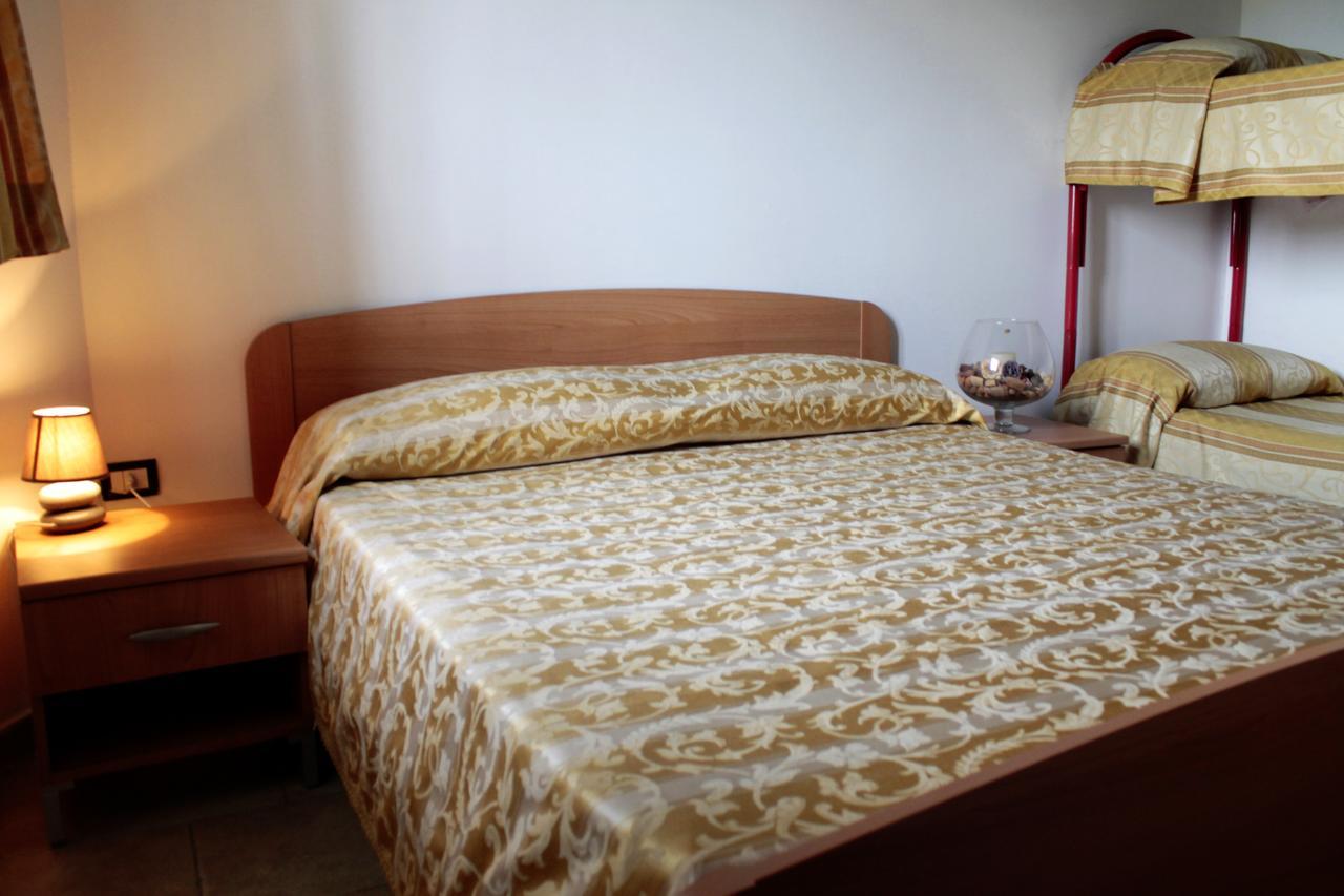 B&B Il Ristoro Del Viandante Focà Habitación foto